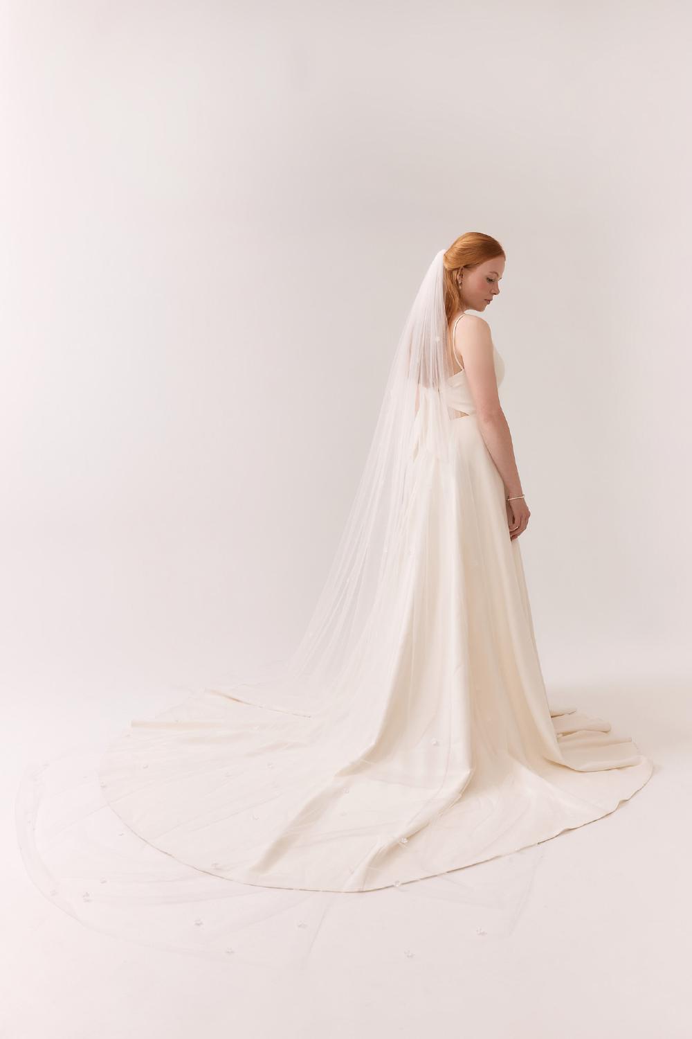 Amber Veil, Women, Ivory