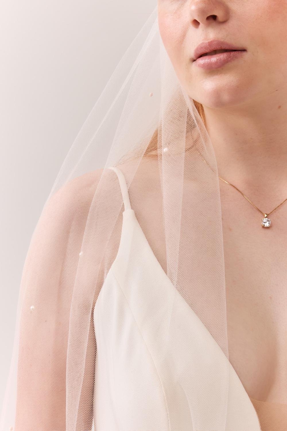 Josh Veil, Women, Ivory