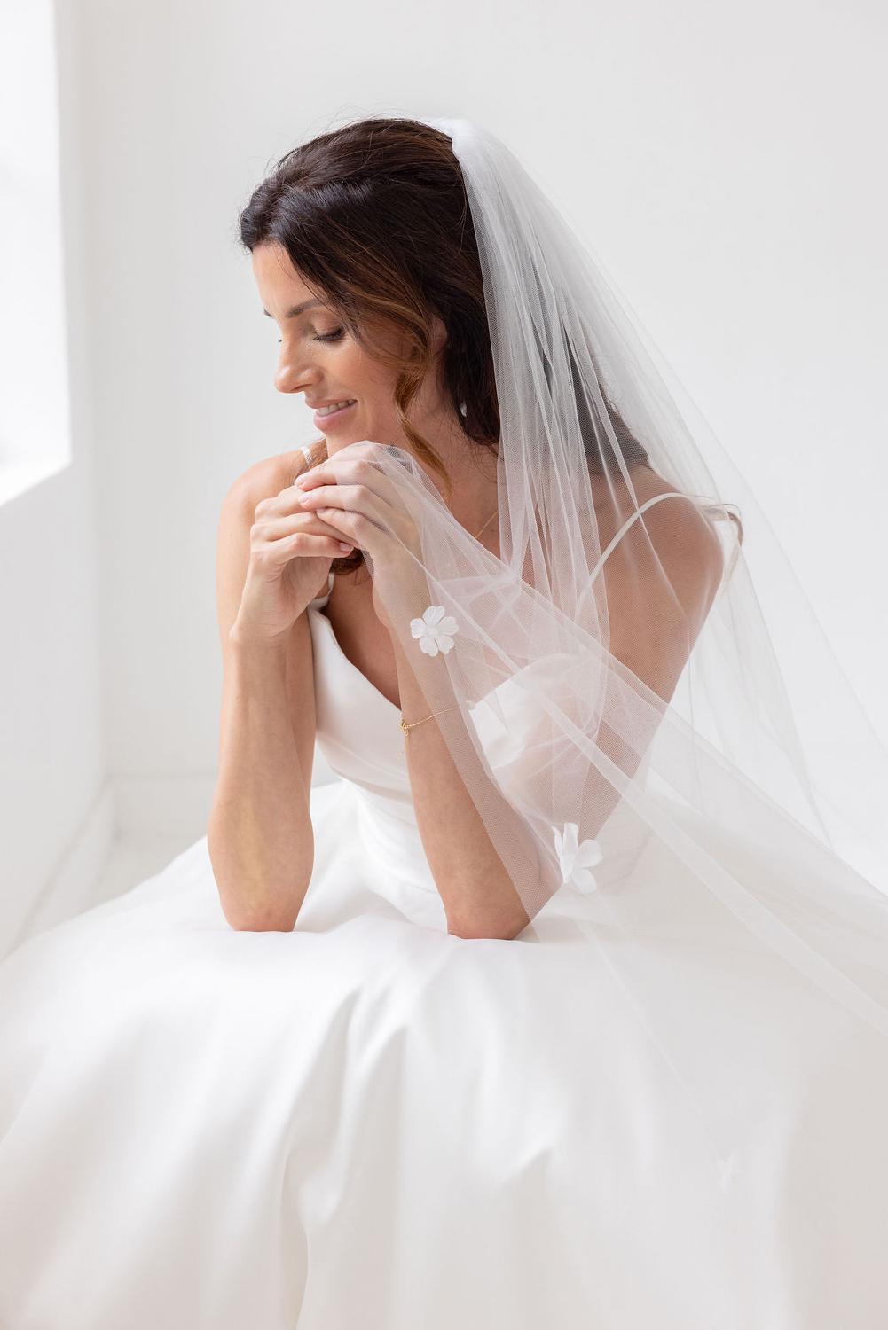 Britney Veil, Women, Ivory