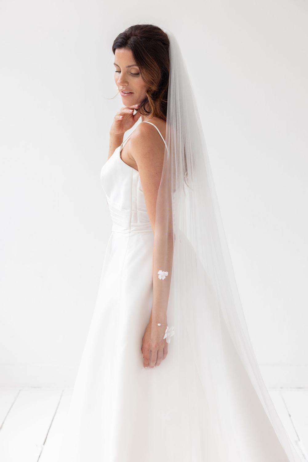 Britney Veil, Women, Ivory