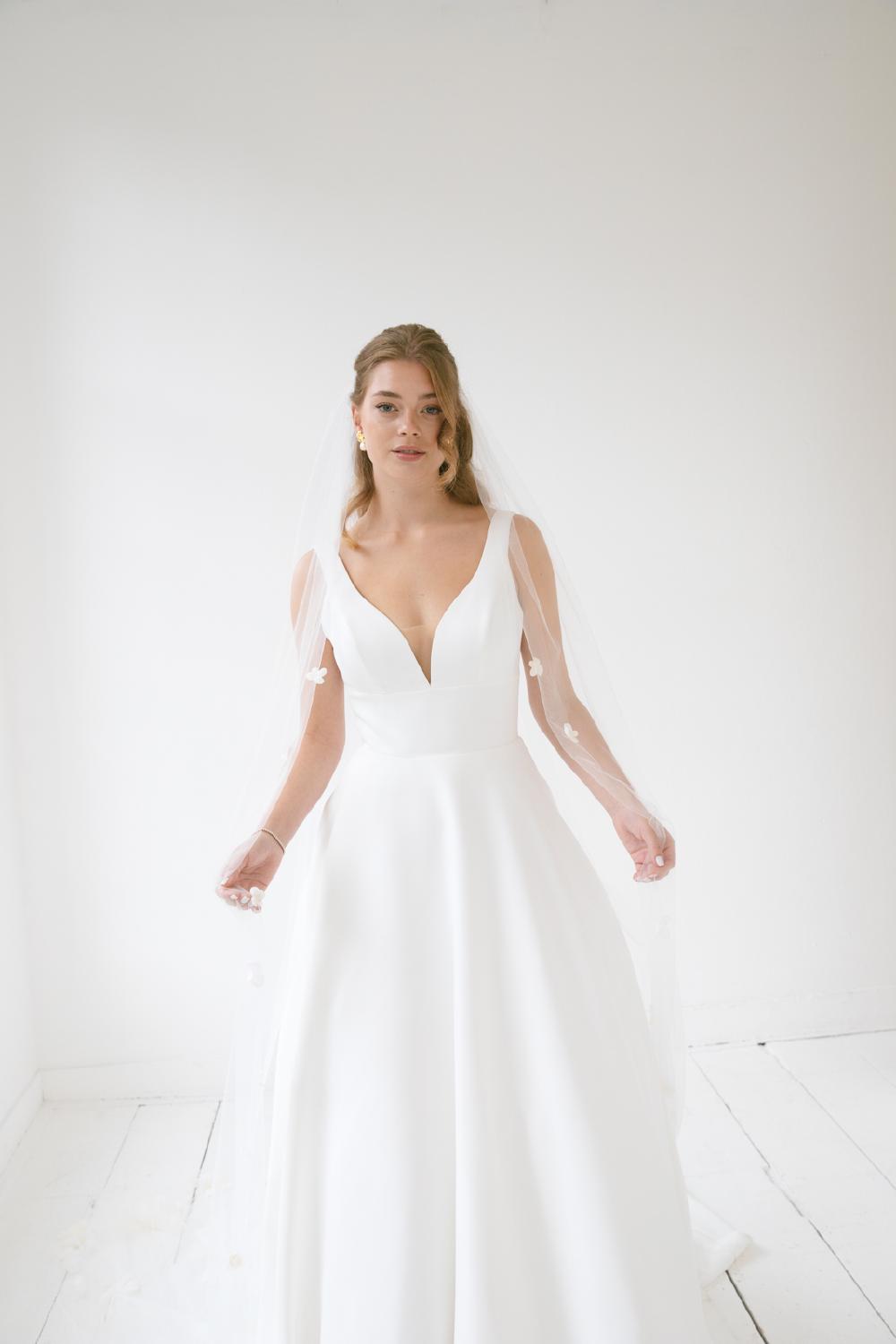 July Veil, Women, Ivory