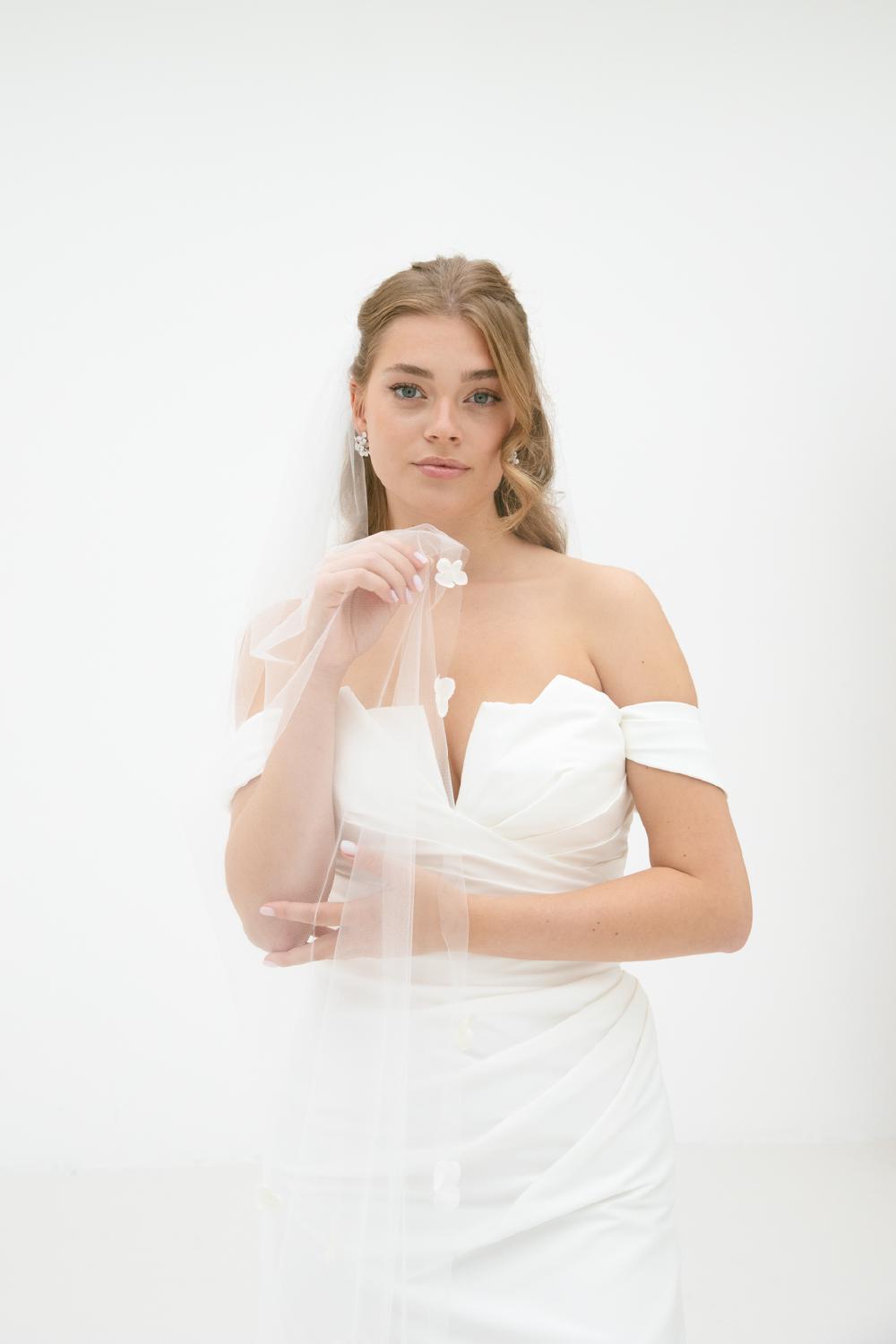 July Veil, Women, Ivory