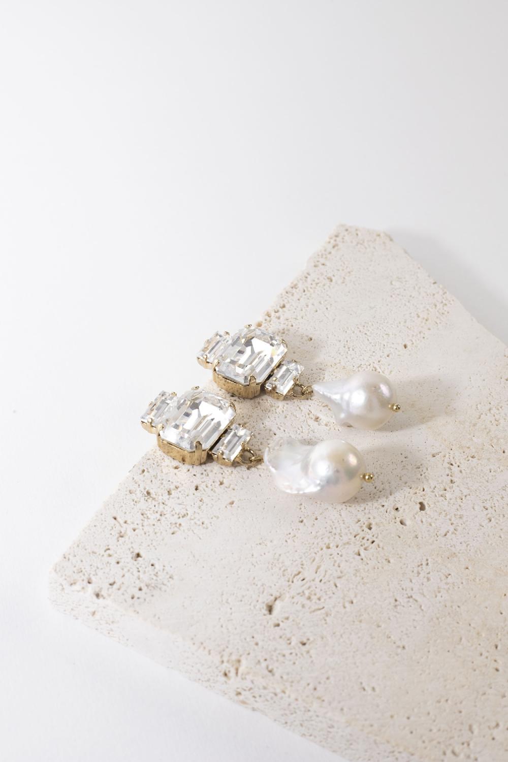 Babette Earrings, Women, Gold