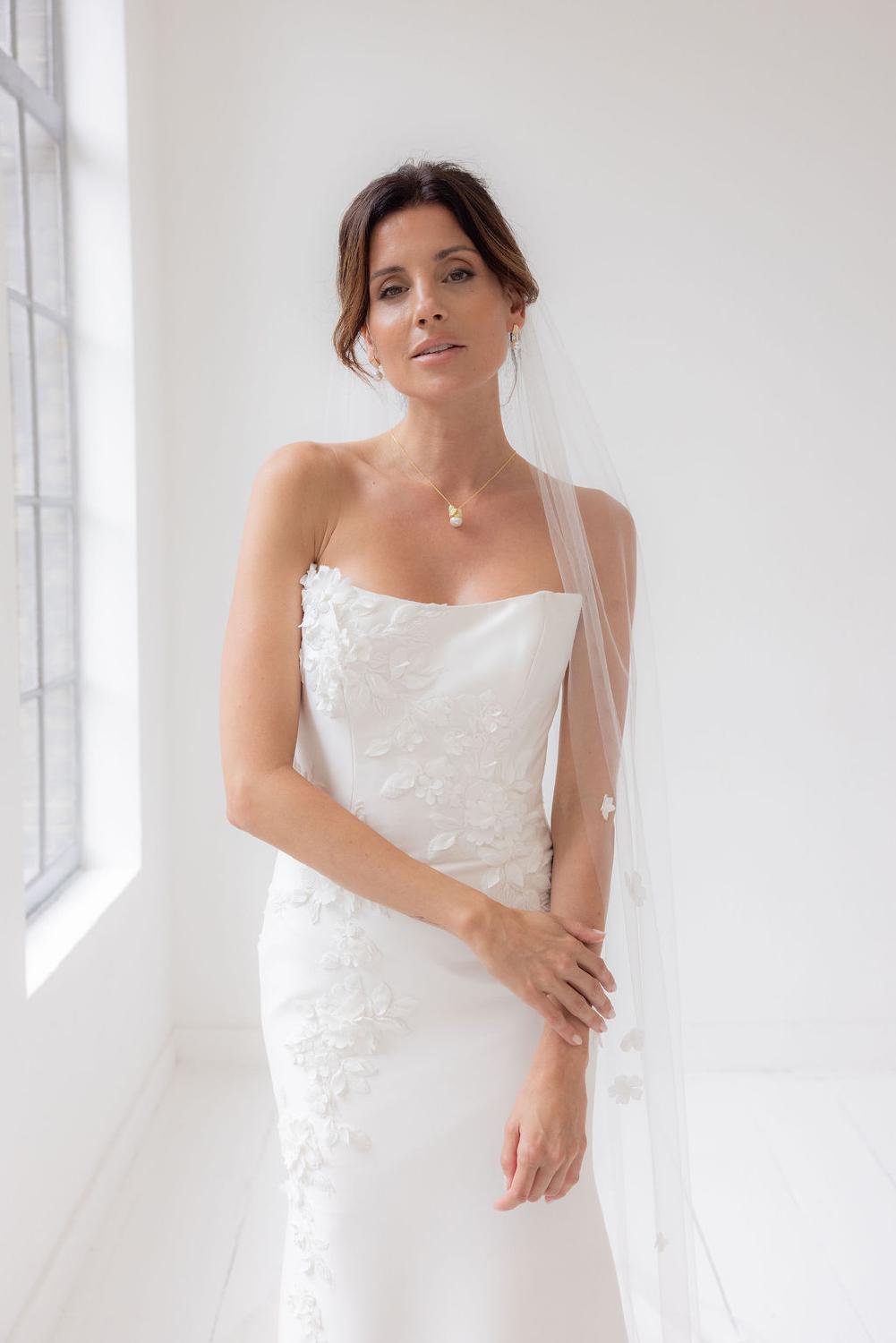 Rihanna Veil, Women, Ivory