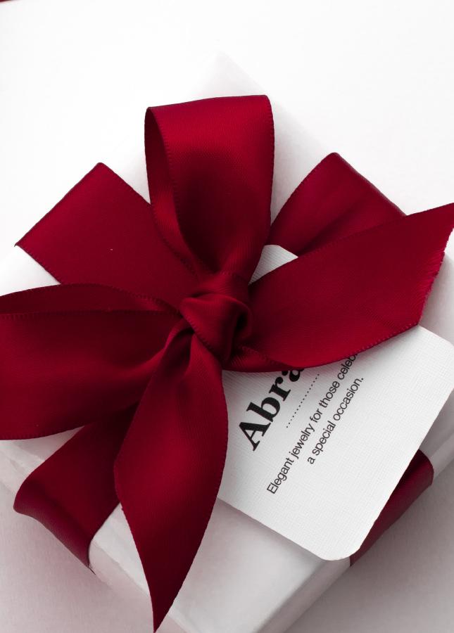 Abrazi Christmas gift wrapping